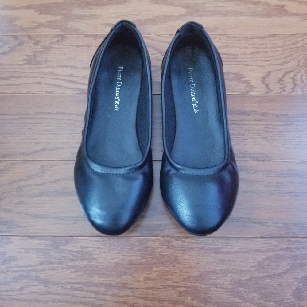 Flat shoes. Size 1